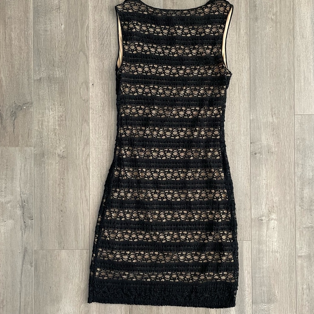 BOGO HOSTPICK Elegant Max Studio Lace Nude Dress - Picture 9 of 9